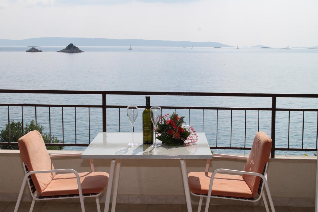 Apartments Villa Marija Seget Vranjica Kamer foto