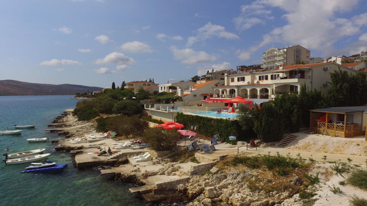 Apartments Villa Marija Seget Vranjica Buitenkant foto