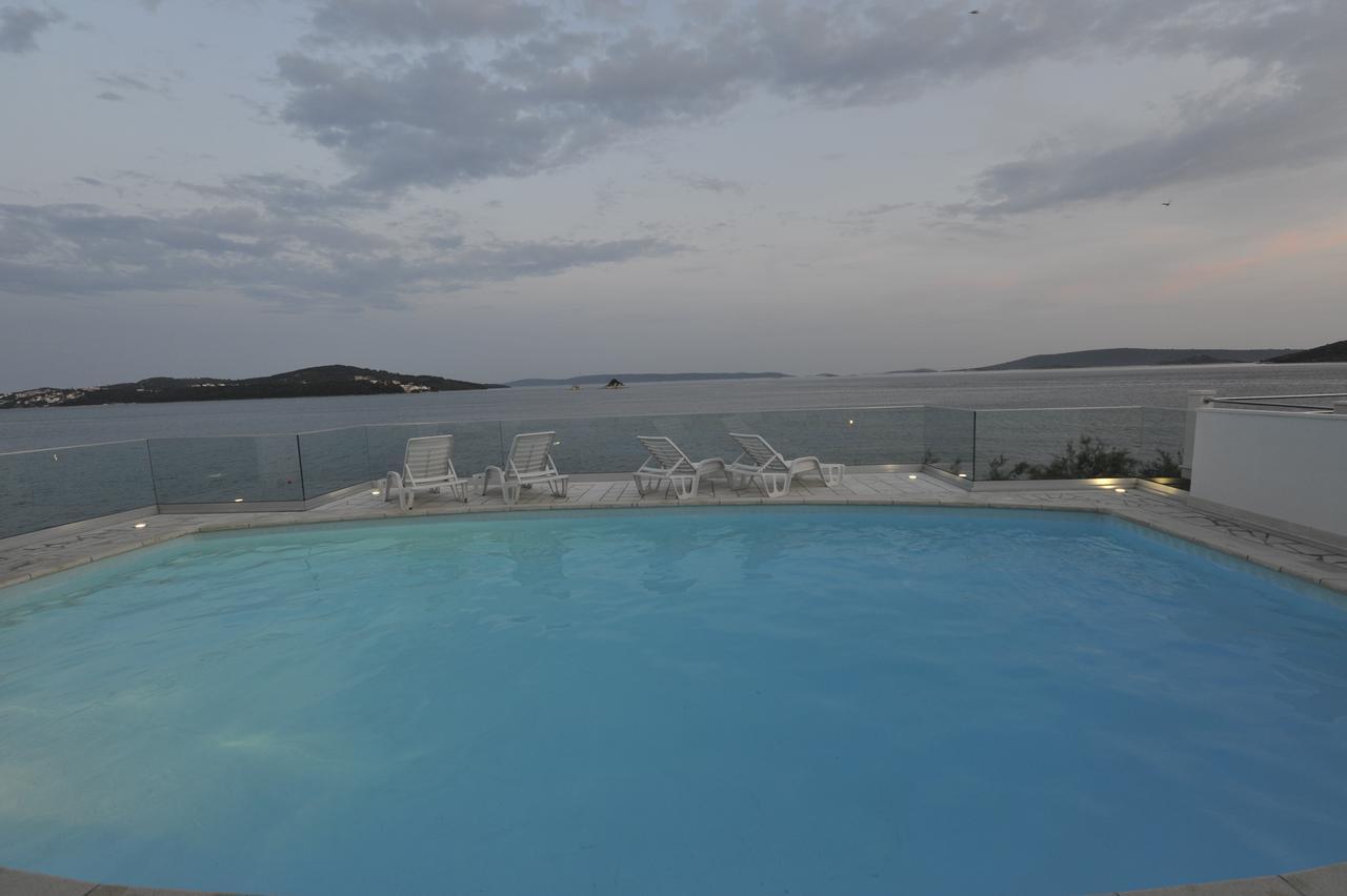 Apartments Villa Marija Seget Vranjica Buitenkant foto